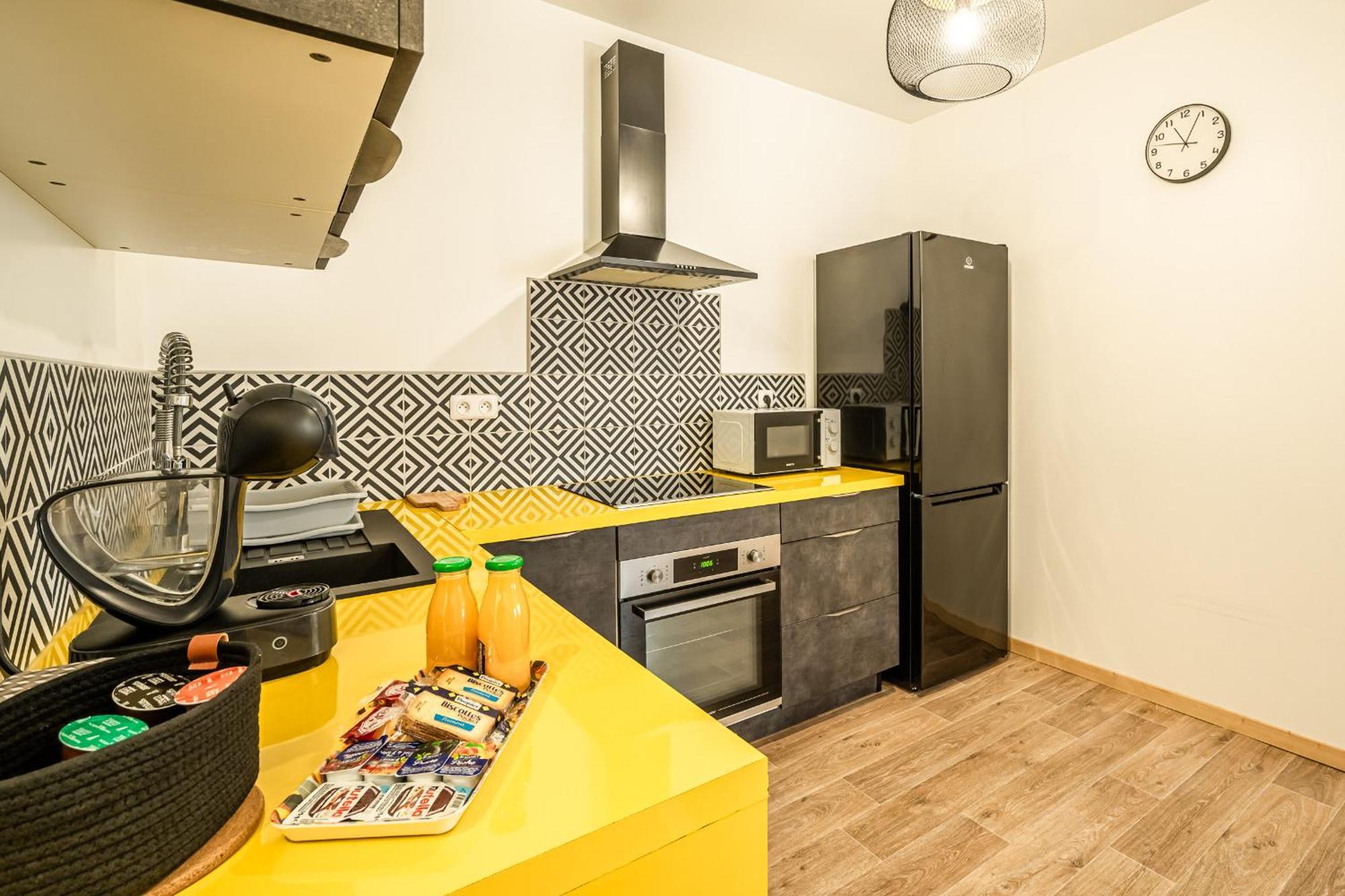 L'Amarillo Clim Wifi Centre Ville 4 Pers Лезиньян-Корбьер Экстерьер фото
